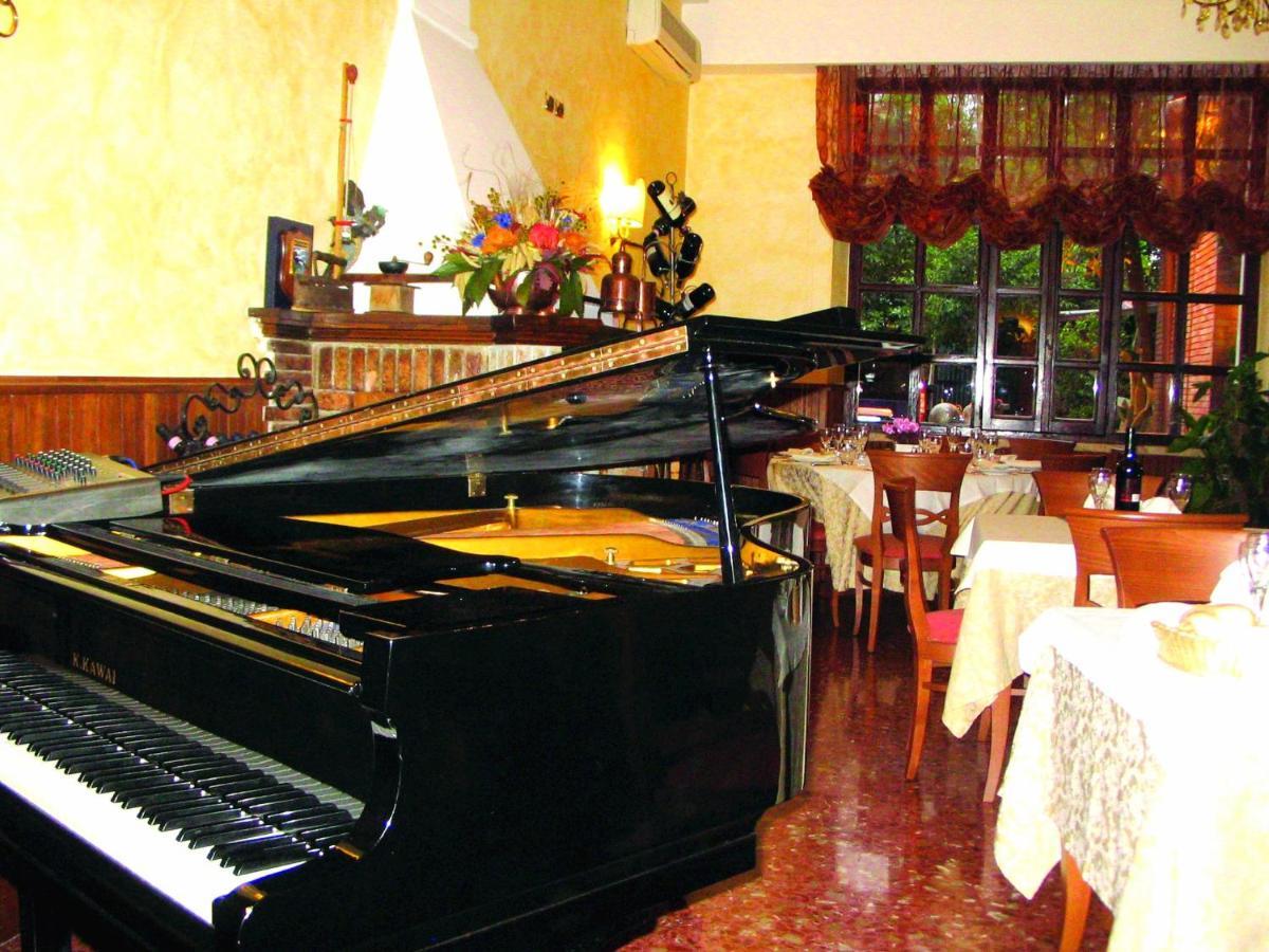 Hotel La Locanda Del Borgo Rom Exterior foto