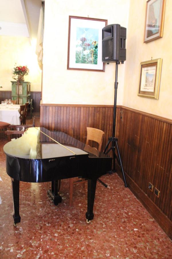 Hotel La Locanda Del Borgo Rom Exterior foto